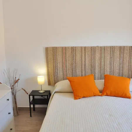 Casa Benny Difronte Al Mare Оливери