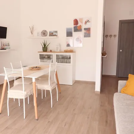 Apartment Casa Benny Difronte Al Mare Oliveri
