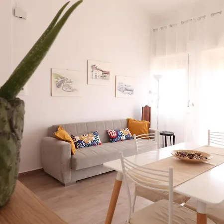 Апартаменты Casa Benny Difronte Al Mare Оливери