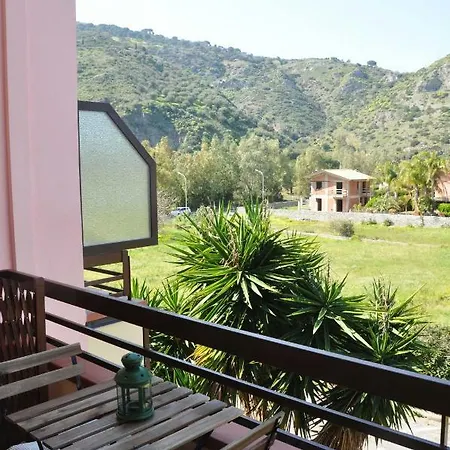 Casa Benny Difronte Al Mare Апартаменты Оливери